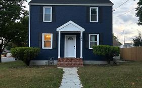 Single Home, 4 Beds, 2 Baths